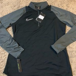 Women’s Nike 1/4 Zip Jacket